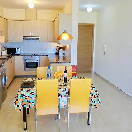 דירה Stunning 2-bed In Poli Crysochous *