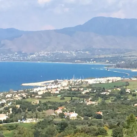 Stunning 2-bed In Poli Crysochous Polis